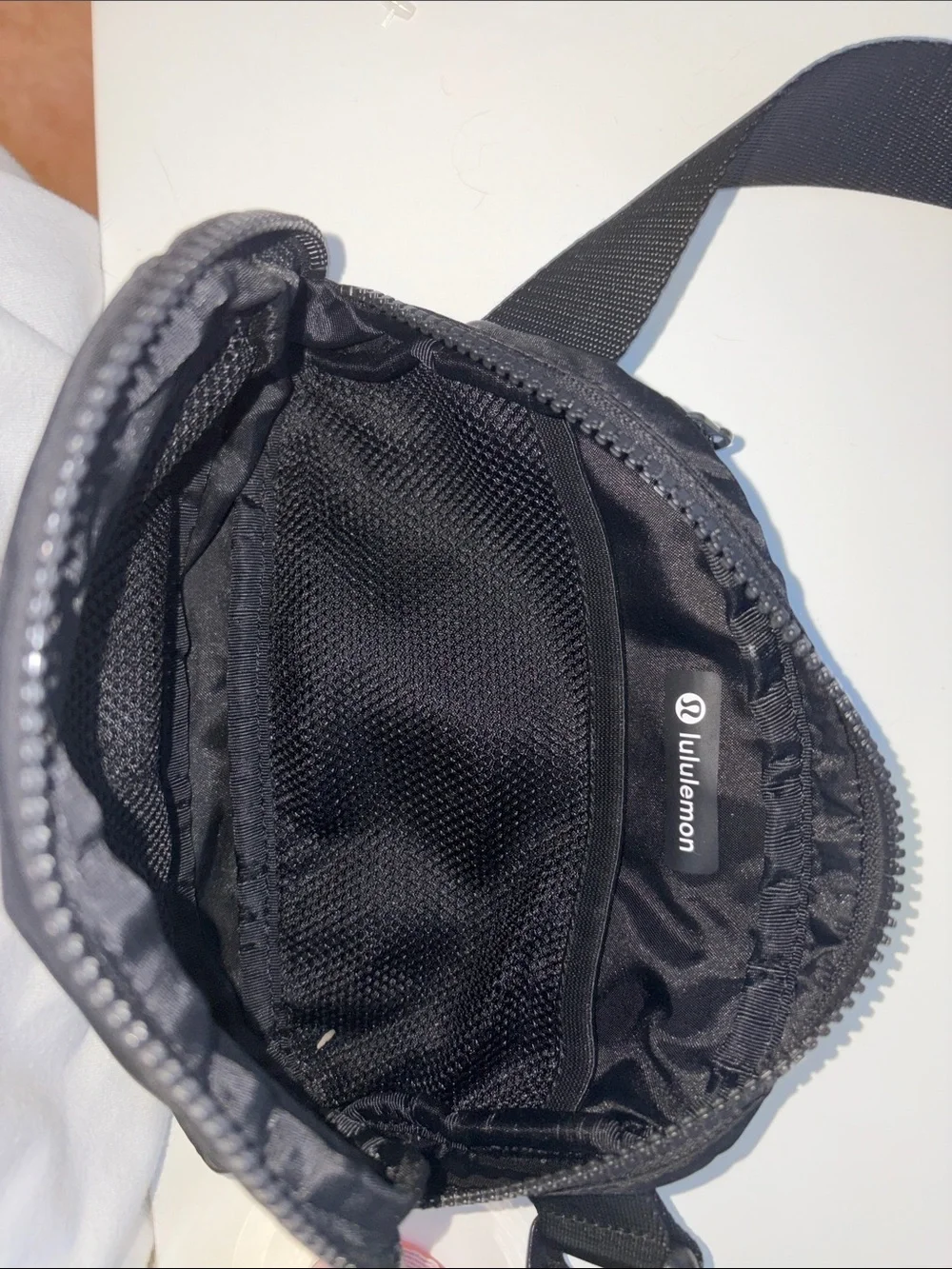 lululemon athletica Black Men’s Sling Belt Bag